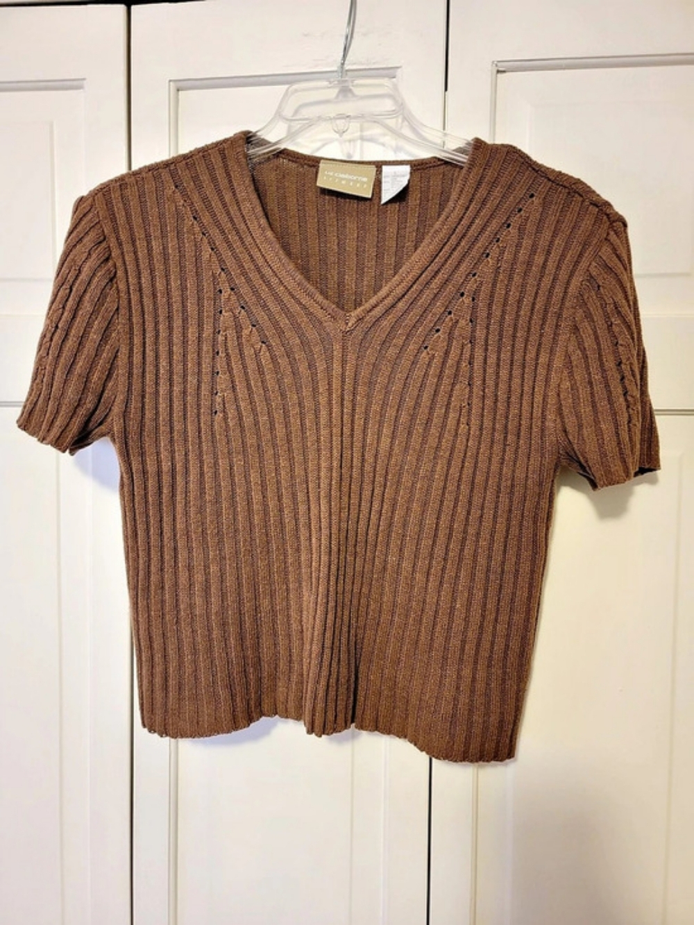 Liz Claiborne Brown V-Neck Sweater Size Large Like New